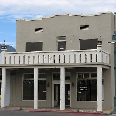 Cottonwood Hotel