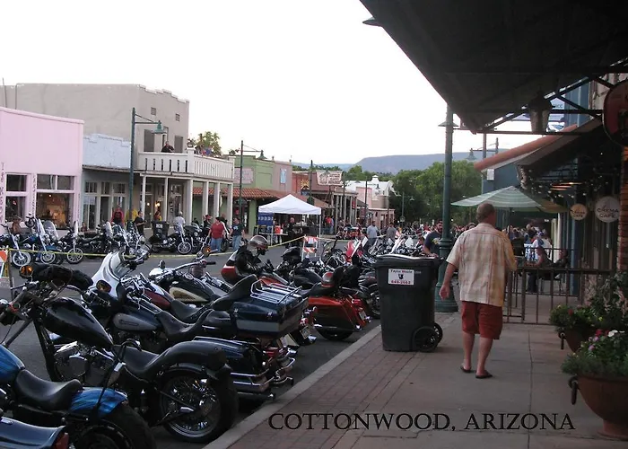 Inn Cottonwood Hotel 3*