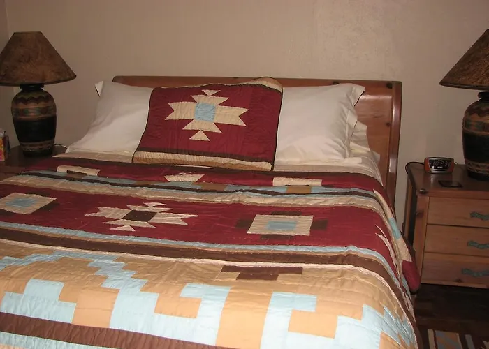 Inn Cottonwood Hotel